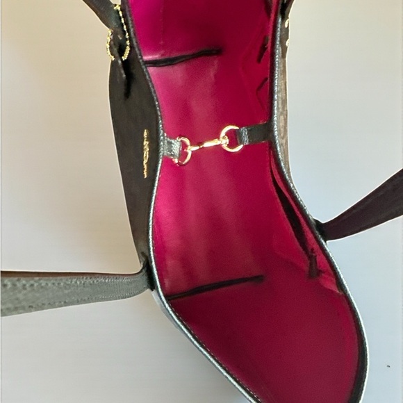 ✨ Coach City Zip Tote – Brown Signature Canvas with Hot Pink Lining ✨ - Picture 9 of 13